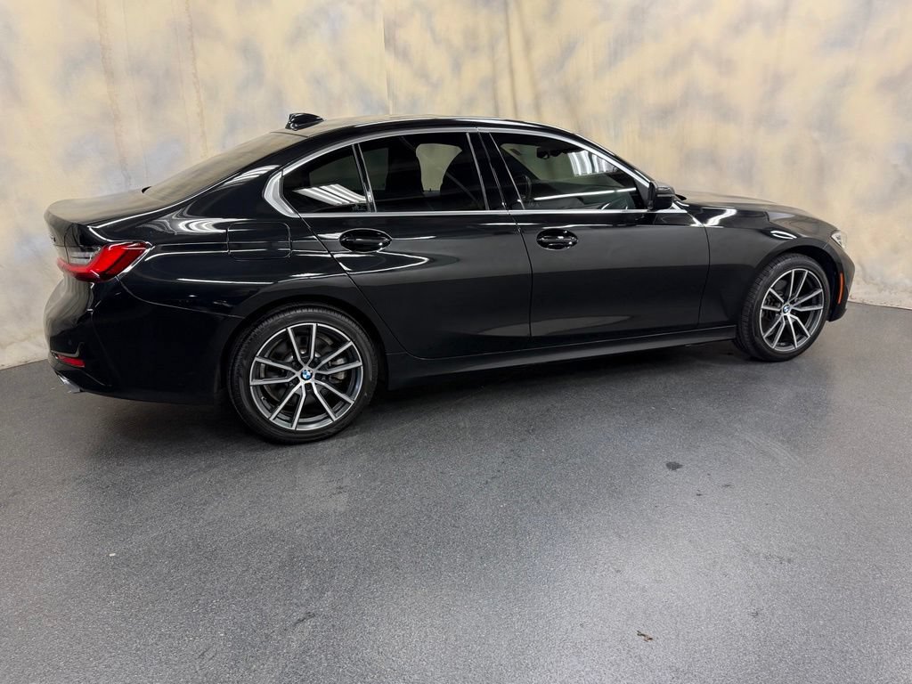 Used 2022 BMW 330i xDrive Sedan w/ Driving Assistance Package AWD/4WD image 10