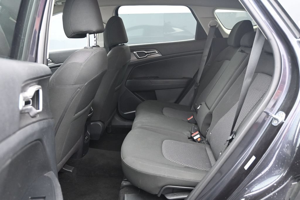 Used 2026 Kia Sportage LX FWD image 17