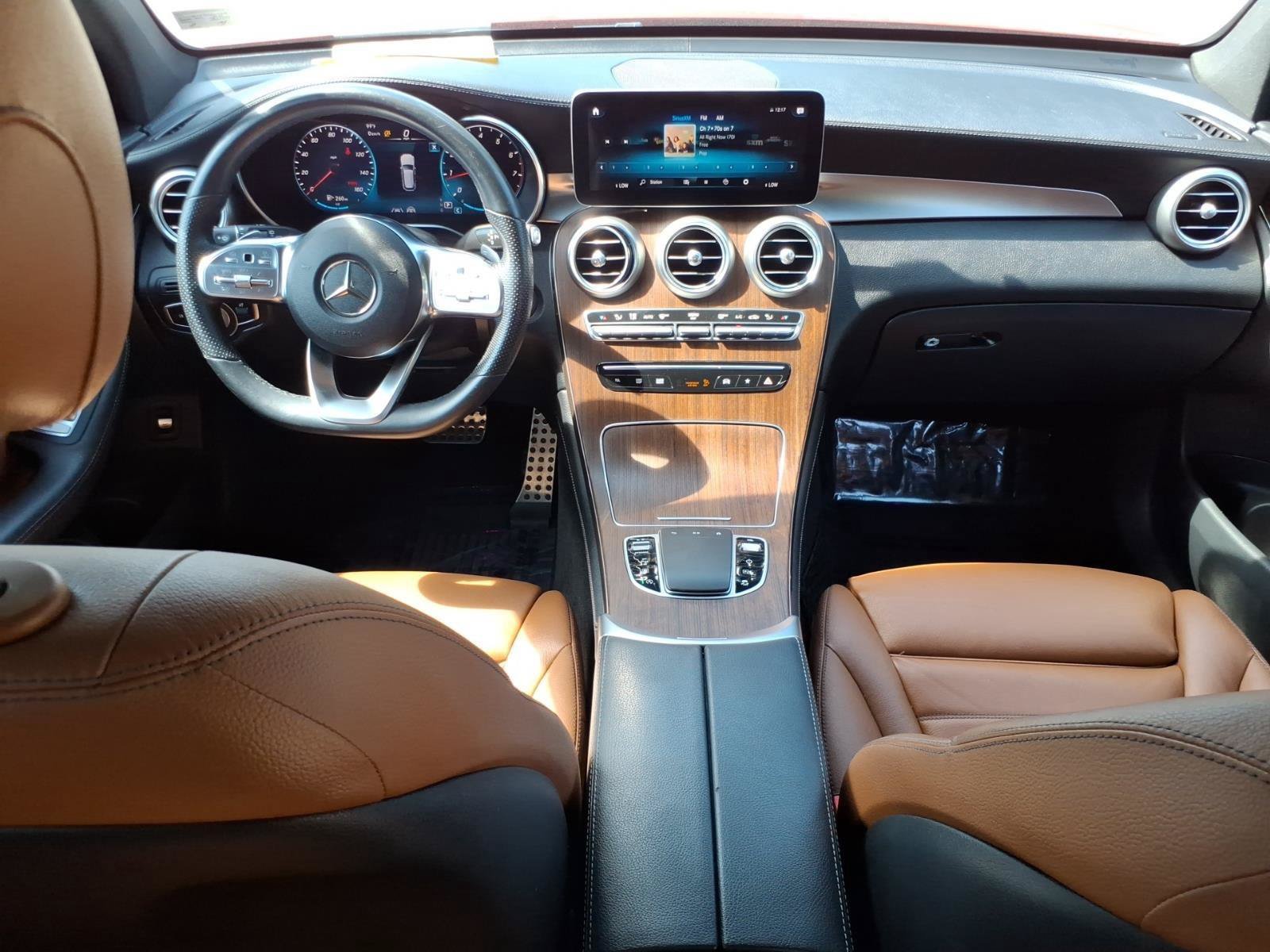 Used 2020 Mercedes-Benz GLC 300 4MATIC image 29