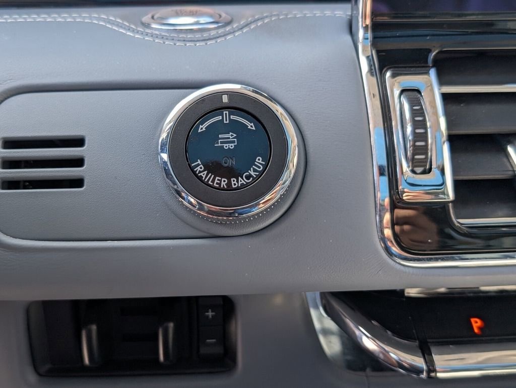 Used 2018 Lincoln Navigator Black Label image 24