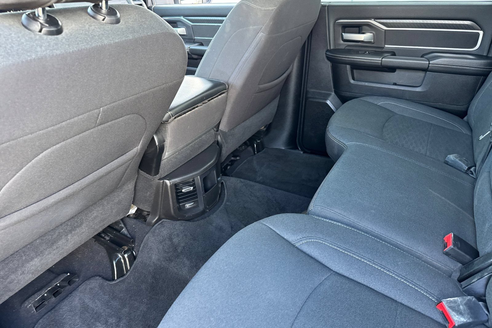 Used 2025 RAM 2500 Big Horn AWD/4WD image 13
