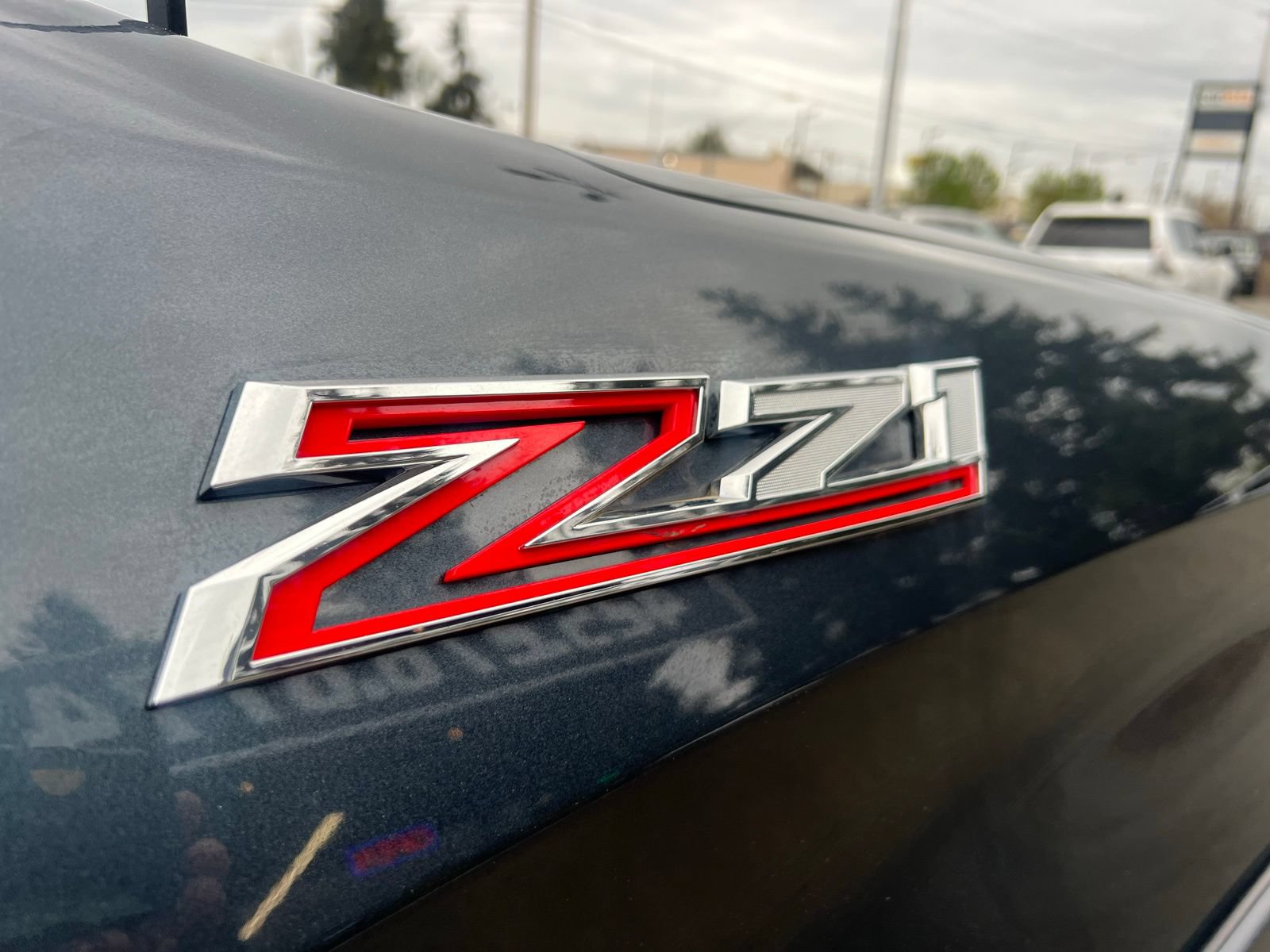 Used 2019 Chevrolet Silverado 1500 LTZ w/ LTZ Convenience Package AWD/4WD image 12
