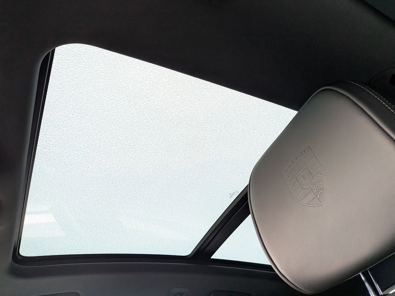 Certified 2025 Porsche Macan image 27