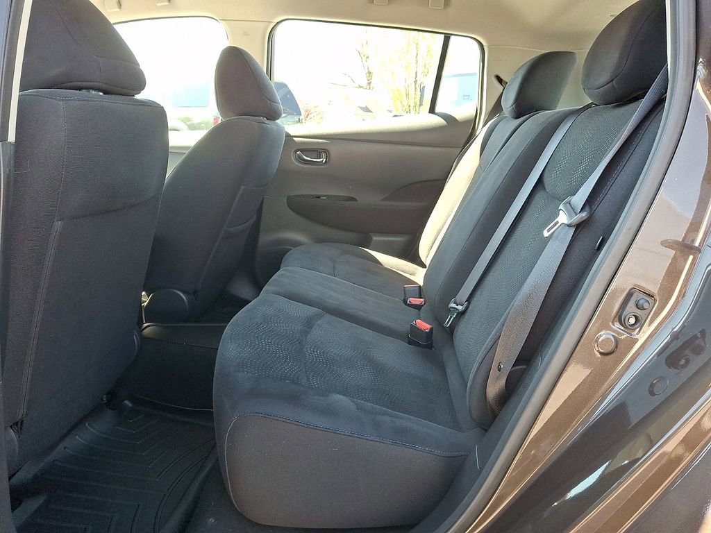 Used 2016 Nissan Leaf SV FWD image 12