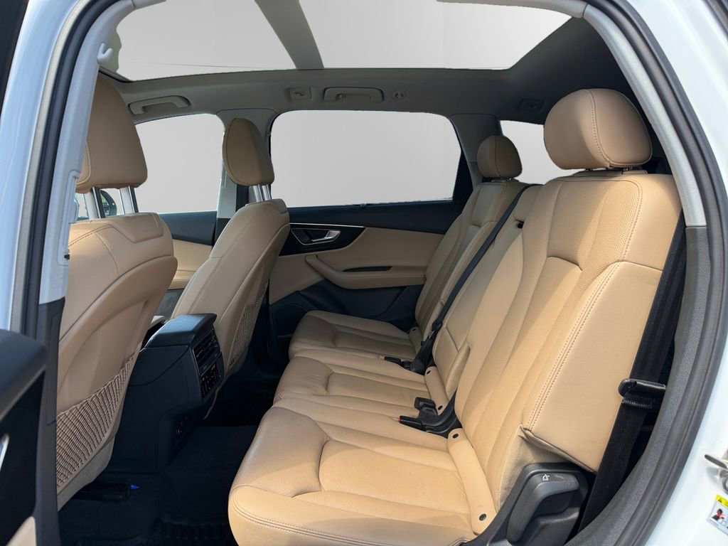 Used 2021 Audi Q7 3.0T Premium Plus w/ Executive Package image 13