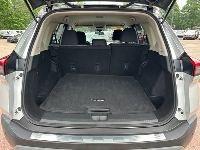 Used 2022 Nissan Rogue SV image 23