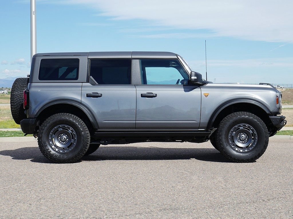 Used 2024 Ford Bronco Badlands AWD/4WD image 7