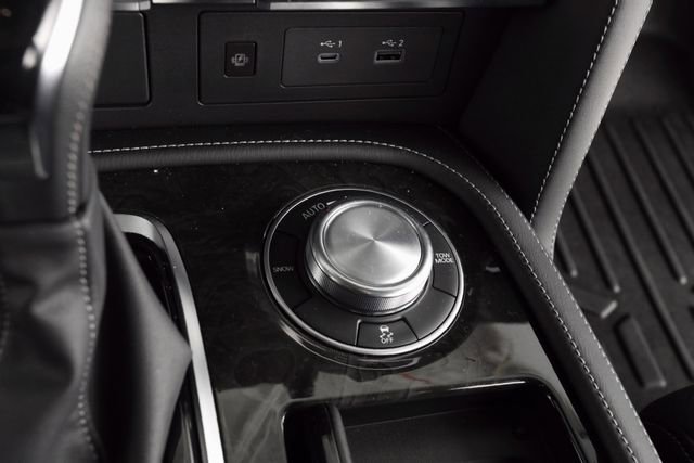 Used 2024 INFINITI QX80 Sensory AWD/4WD image 26