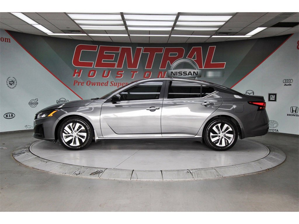 Certified 2024 Nissan Altima 2.5 S image 3