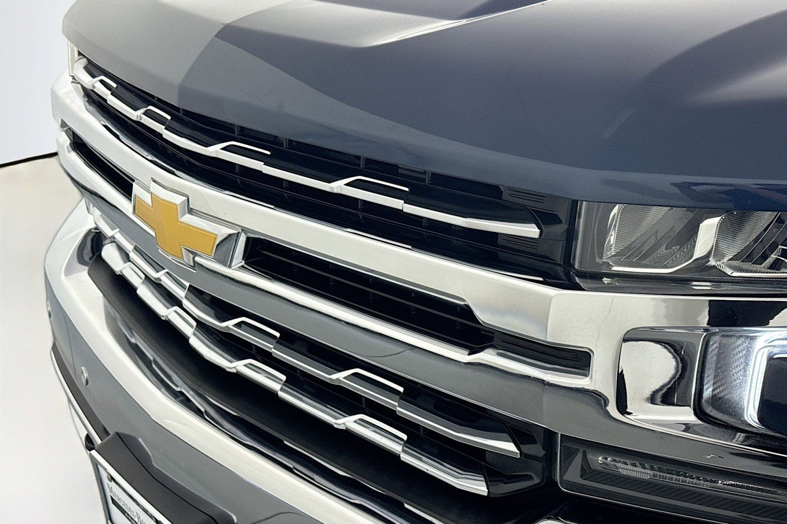 Used 2019 Chevrolet Silverado 1500 LTZ image 12