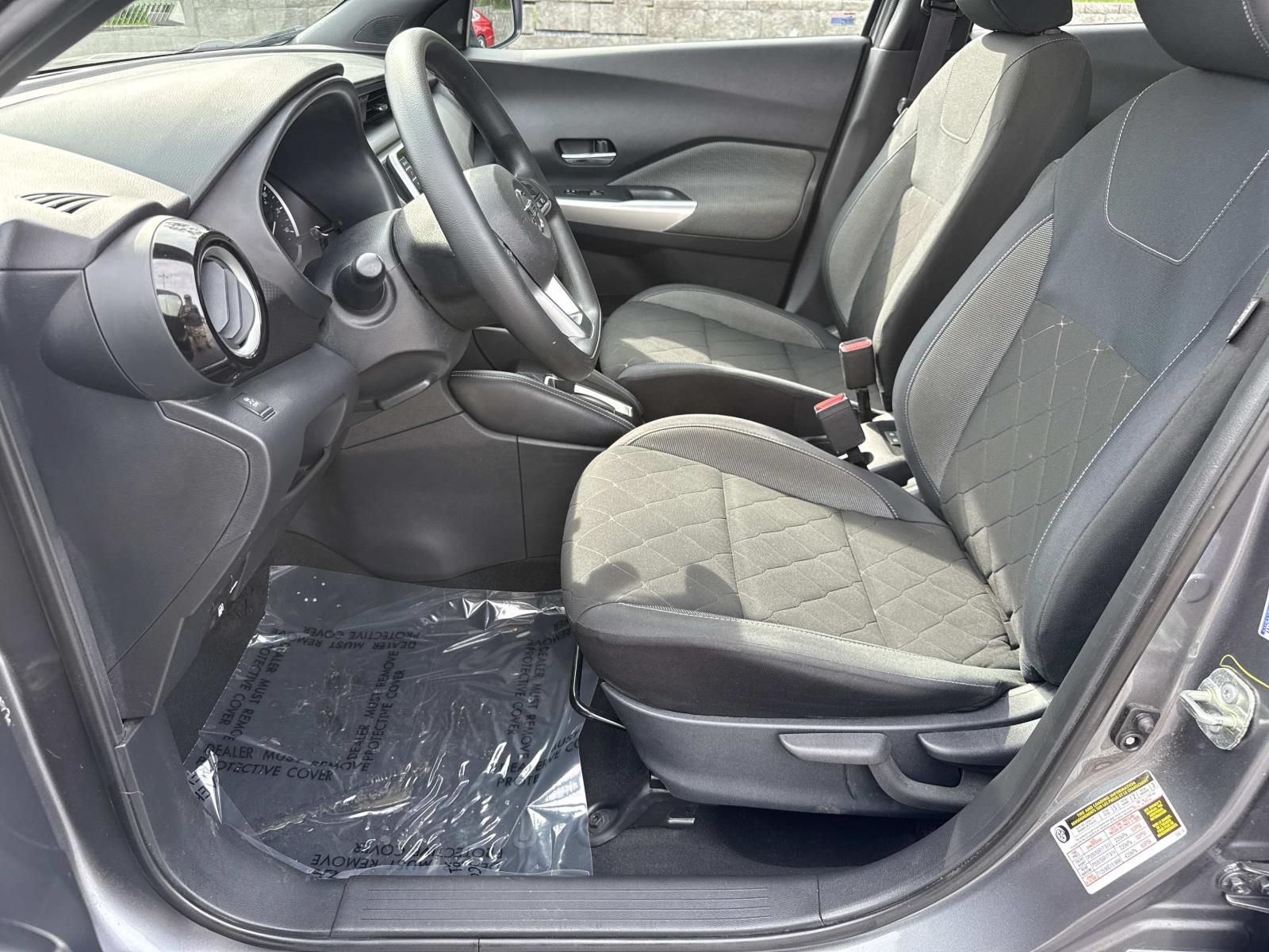 Used 2019 Nissan Kicks SV FWD image 29