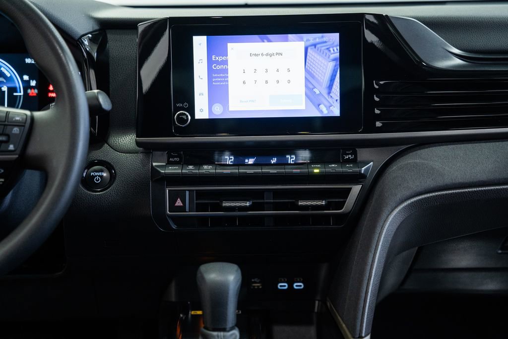 Used 2025 Toyota Camry LE image 17