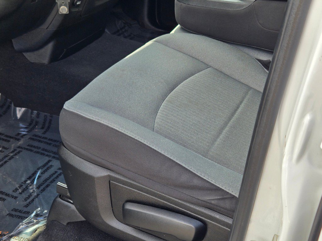 Used 2024 RAM 1500 Classic SLT AWD/4WD image 22