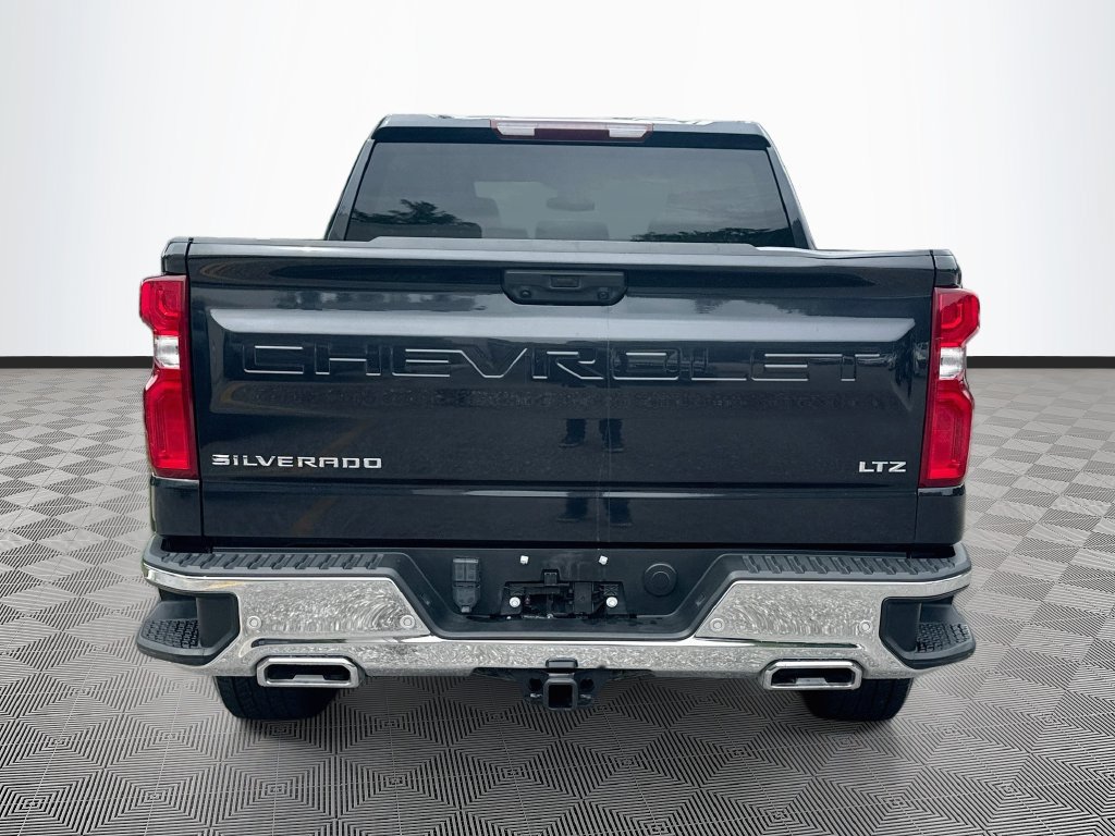 Used 2024 Chevrolet Silverado 1500 LTZ AWD/4WD image 7
