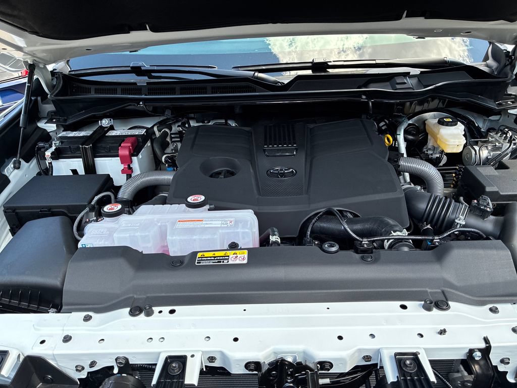 New 2026 Toyota Tundra Limited AWD/4WD image 29