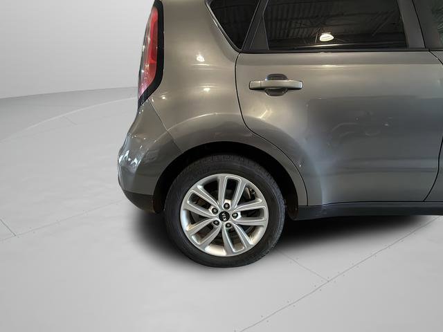 Used 2018 Kia Soul + FWD image 34