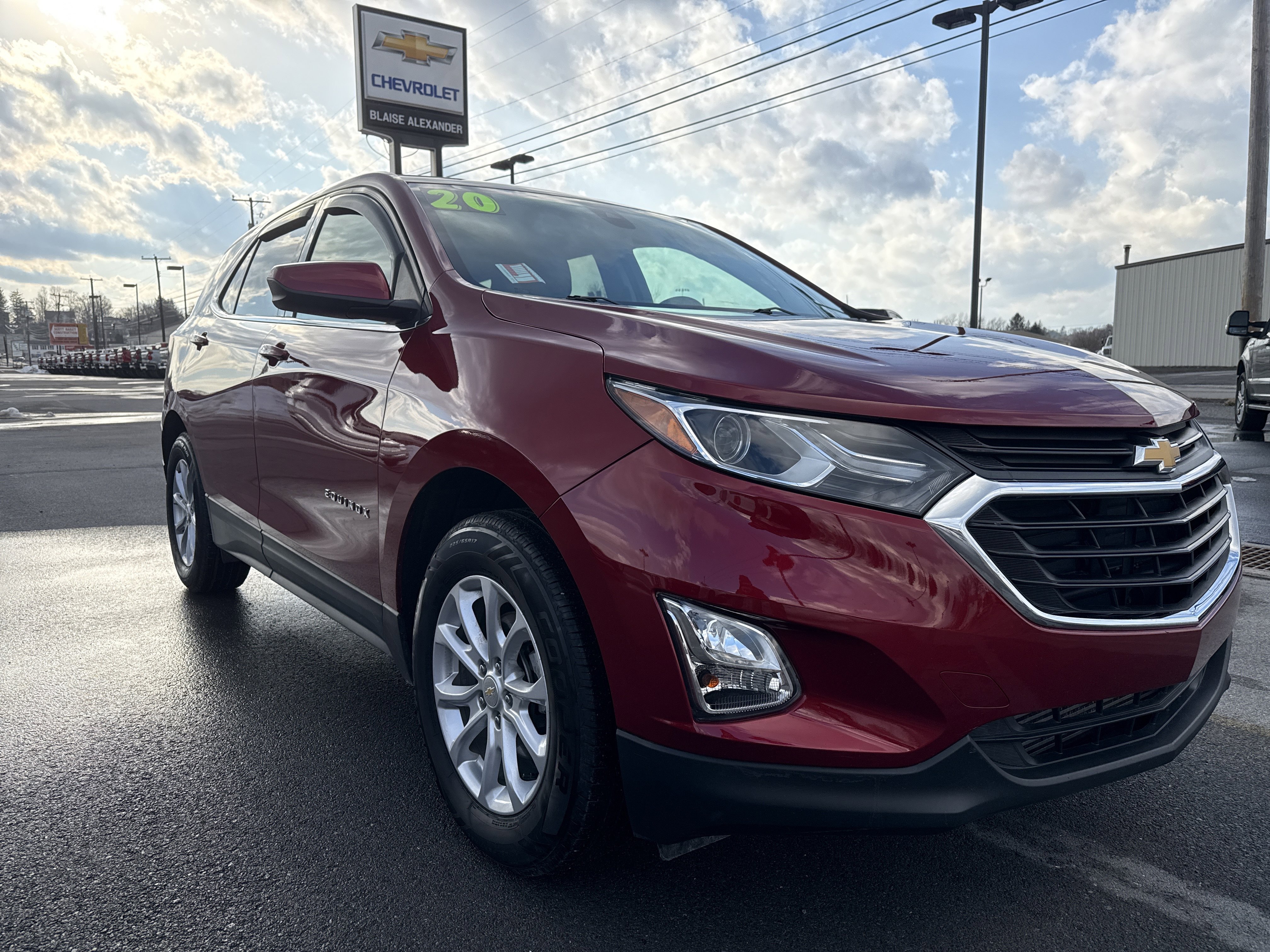 Used 2020 Chevrolet Equinox LT image 1