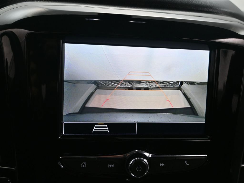 Used 2020 Chevrolet Traverse LS image 17