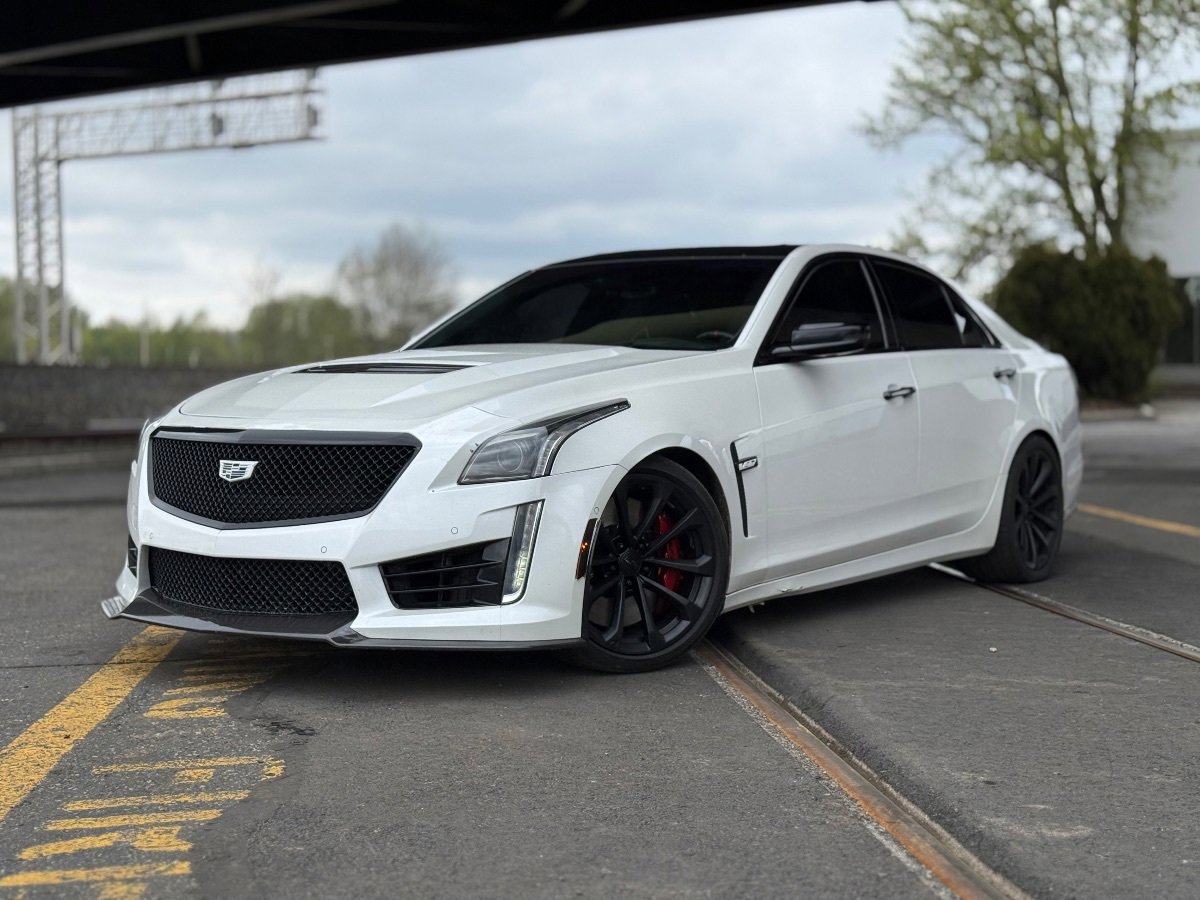 Used 2018 Cadillac CTS V w/ Carbon Fiber Package image 7