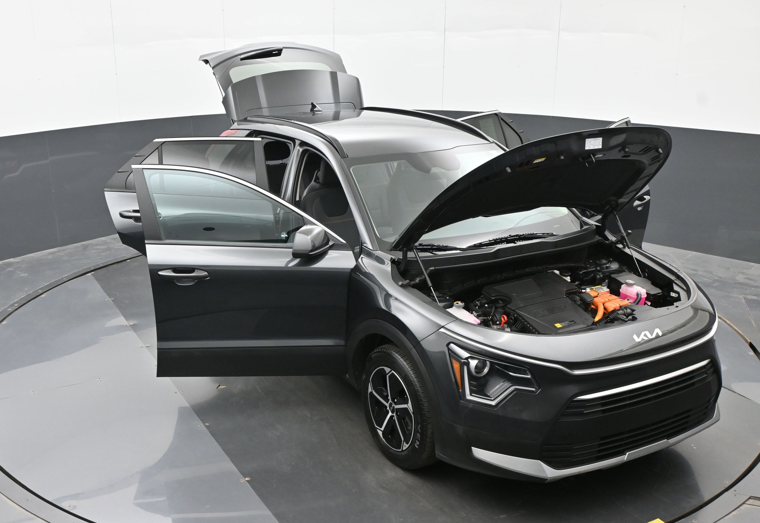 Used 2024 Kia Niro LX image 45