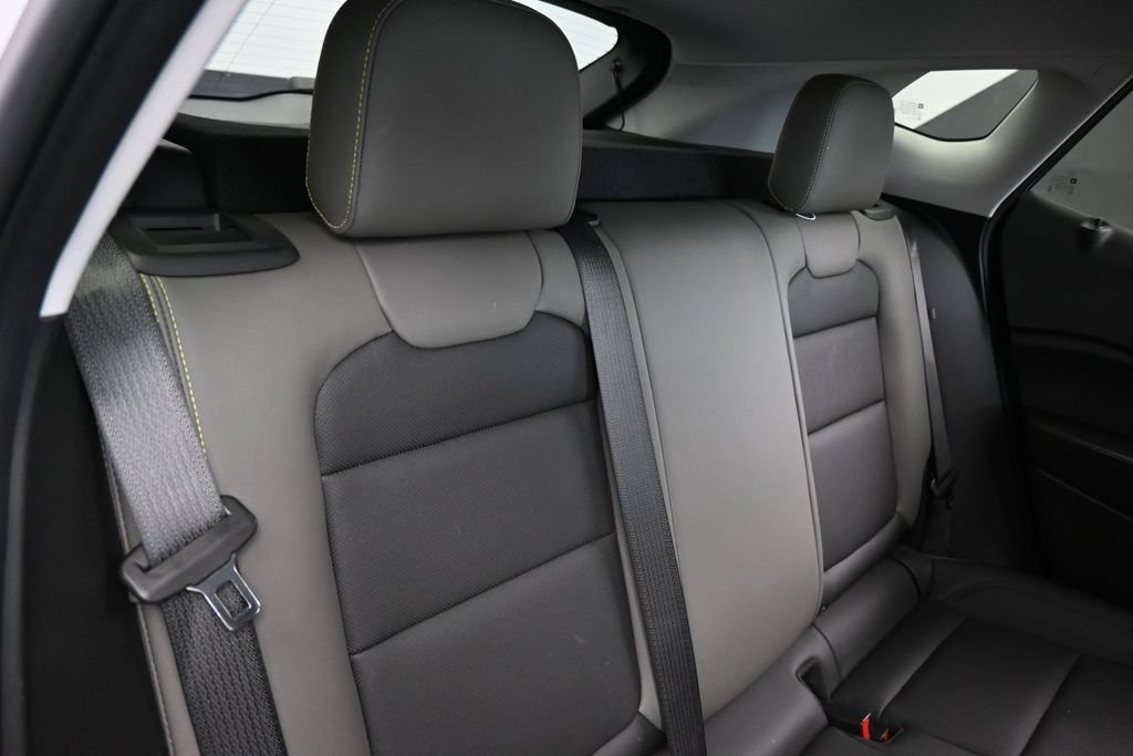 Used 2025 Chevrolet Trax ACTIV FWD image 36