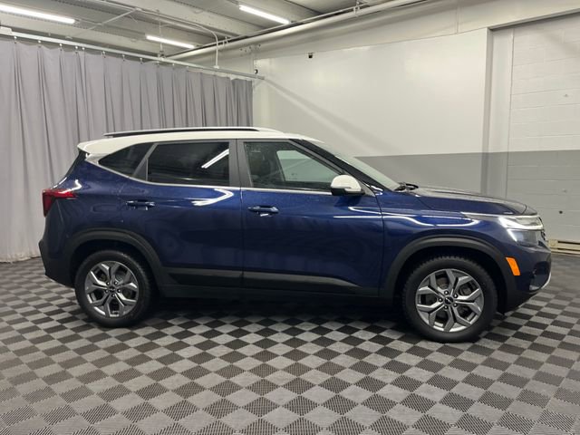 Certified 2024 Kia Seltos S image 4