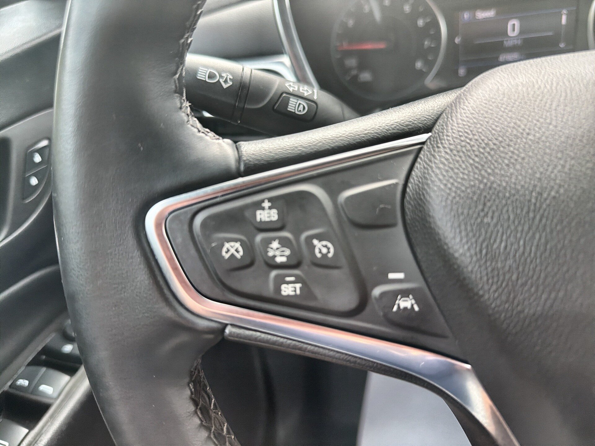 Used 2024 Chevrolet Equinox LT AWD/4WD image 22