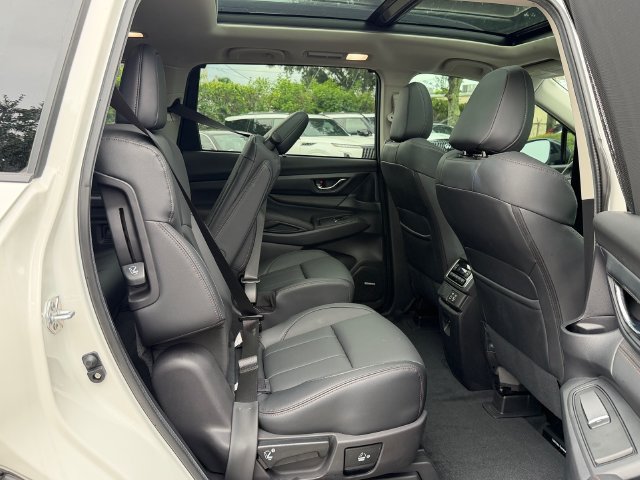 Certified 2025 Subaru Ascent Bronze Edition AWD/4WD image 18