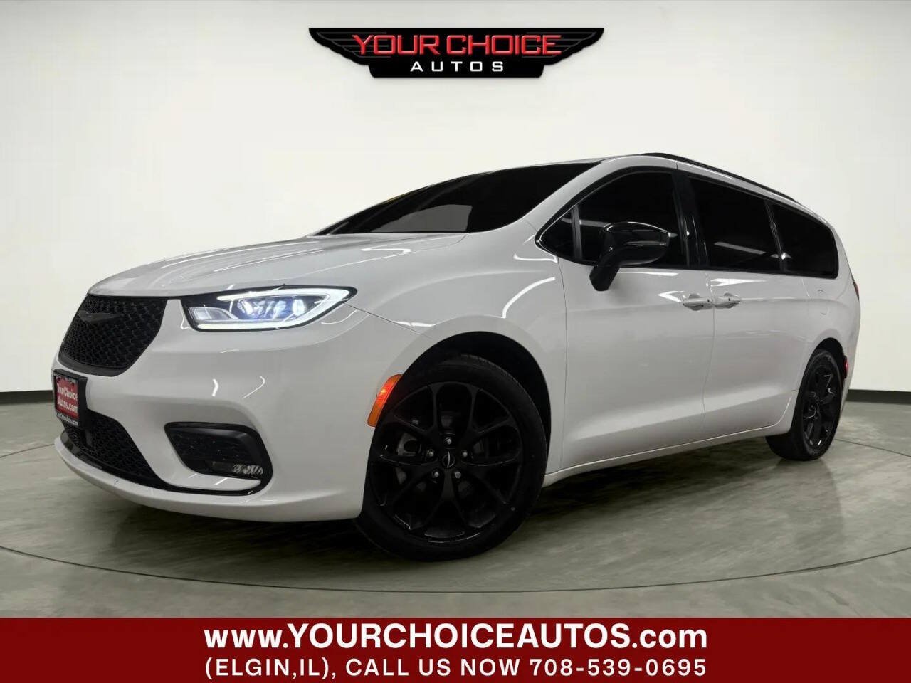 Used 2024 Chrysler Pacifica Touring-L w/ S Appearance Package FWD image 1