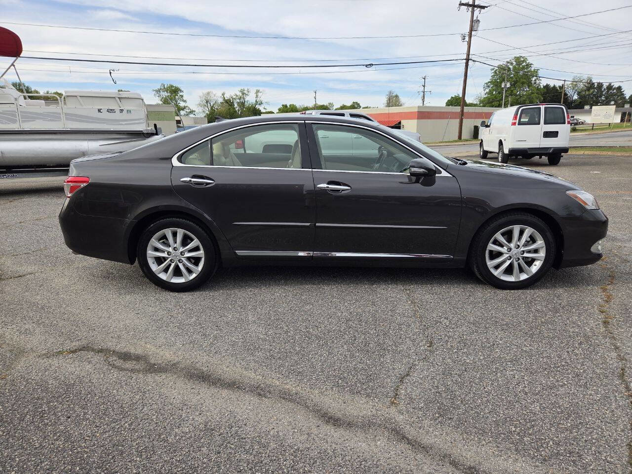 Used 2012 Lexus ES 350 FWD image 2