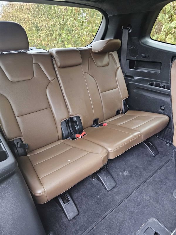 Used 2020 Kia Telluride SX w/ SX Prestige Package image 12