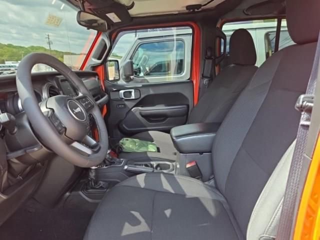 Used 2023 Jeep Wrangler Unlimited w/ Cold Weather Group AWD/4WD image 19