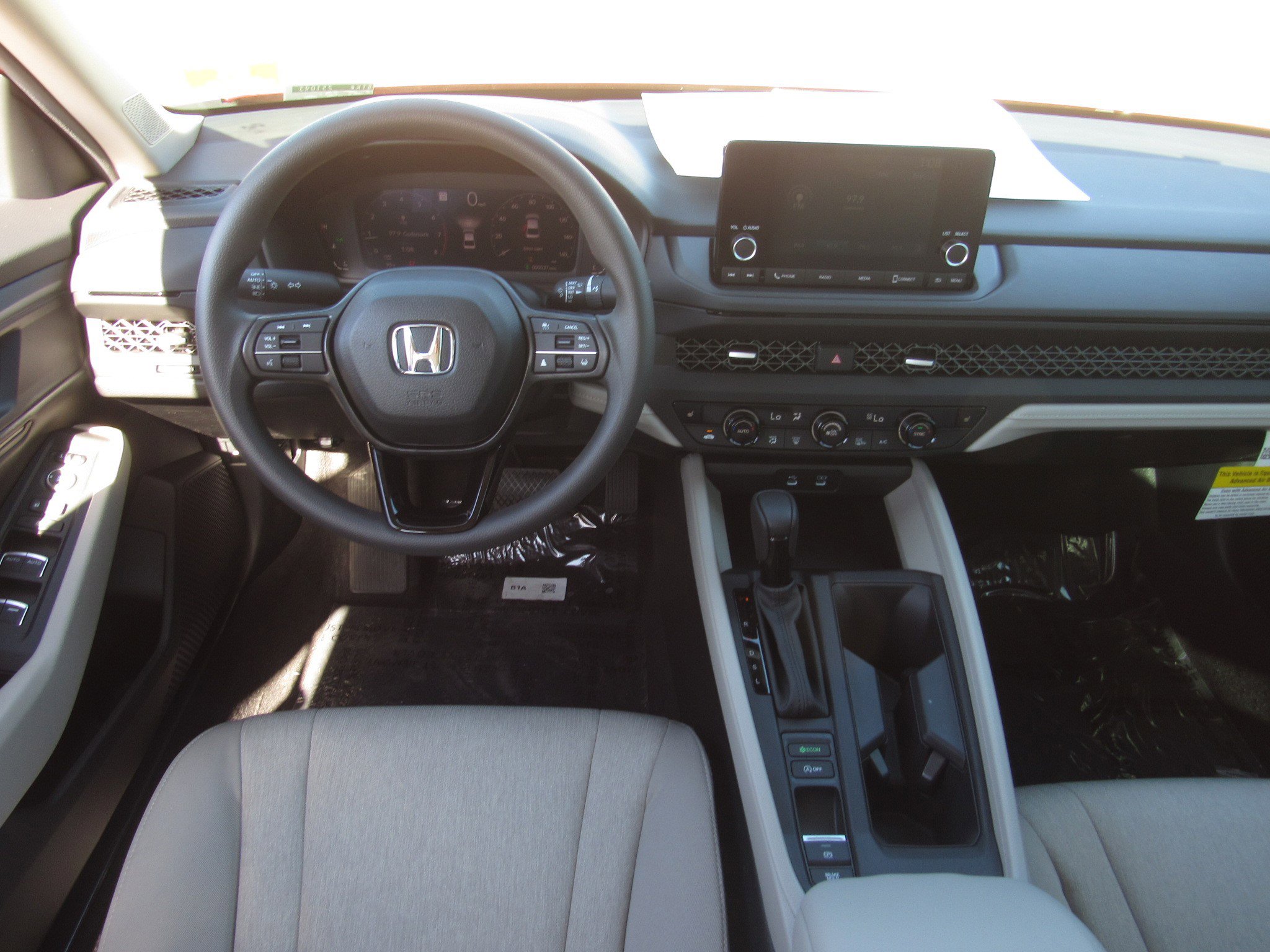 New 2025 Honda Accord SE image 15
