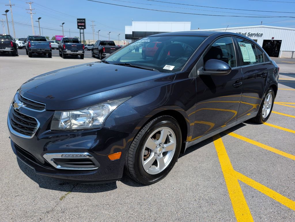 Used 2016 Chevrolet Cruze LT FWD image 3