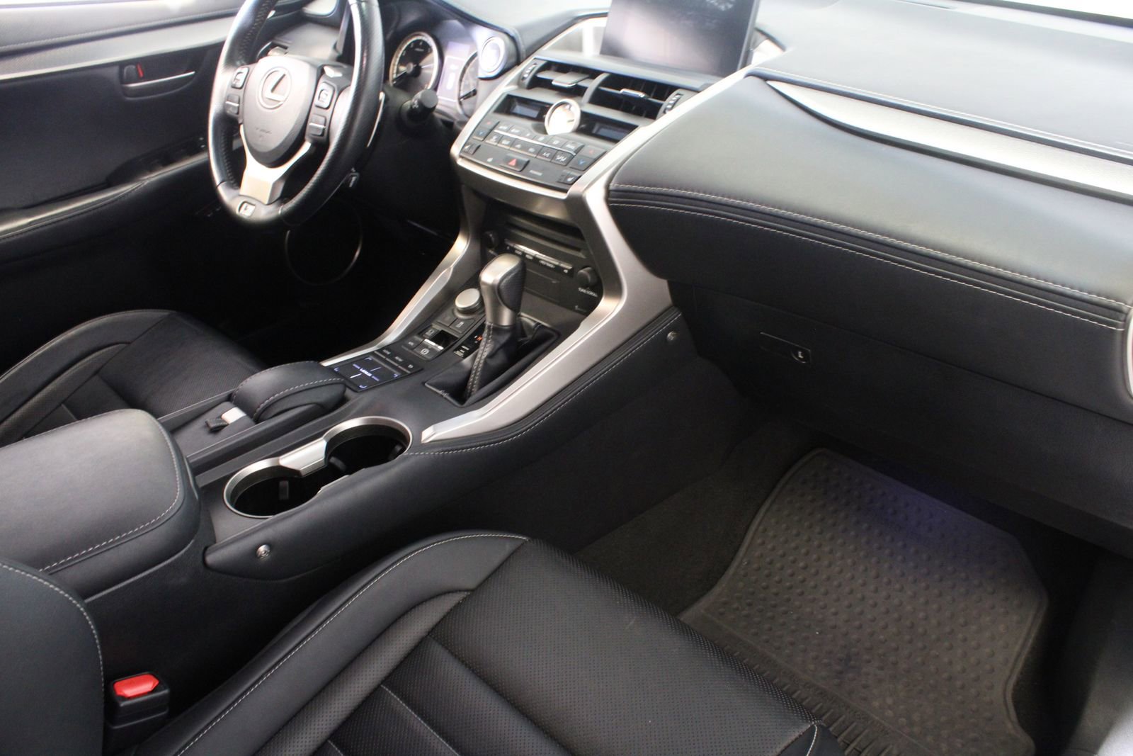 Used 2015 Lexus NX 200t F Sport image 18