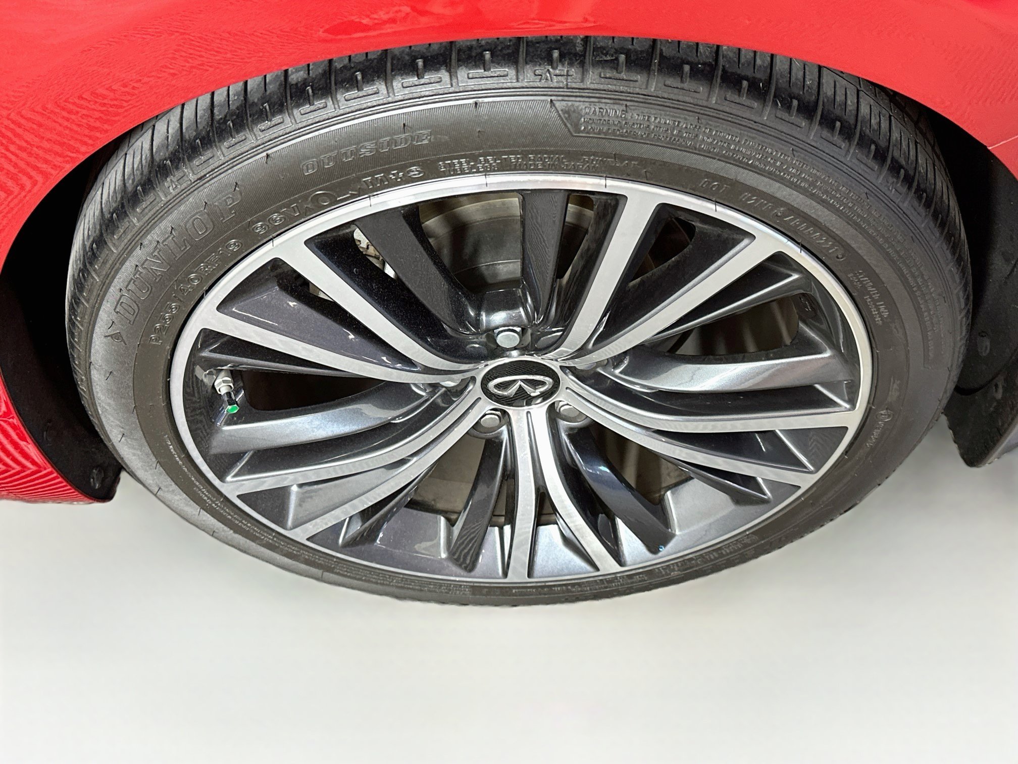 Used 2021 INFINITI Q60 3.0t Luxe w/ Cargo Package AWD/4WD image 11