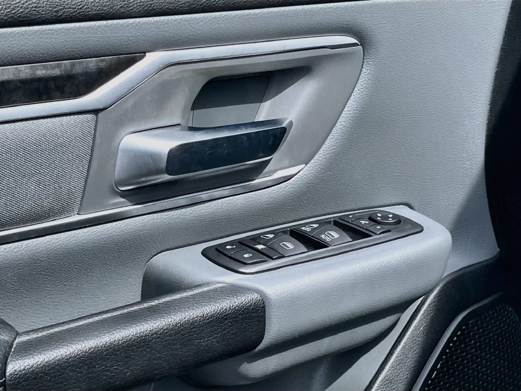 Used 2021 RAM 1500 Big Horn AWD/4WD image 17