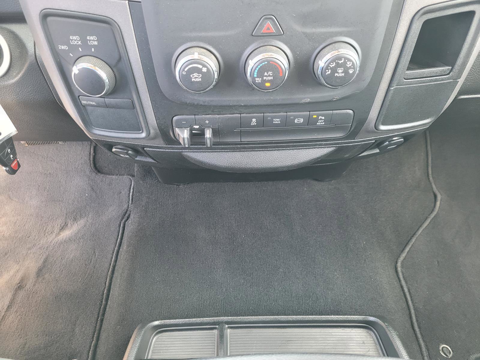 Used 2018 RAM 2500 Tradesman w/ Chrome Appearance Group image 26