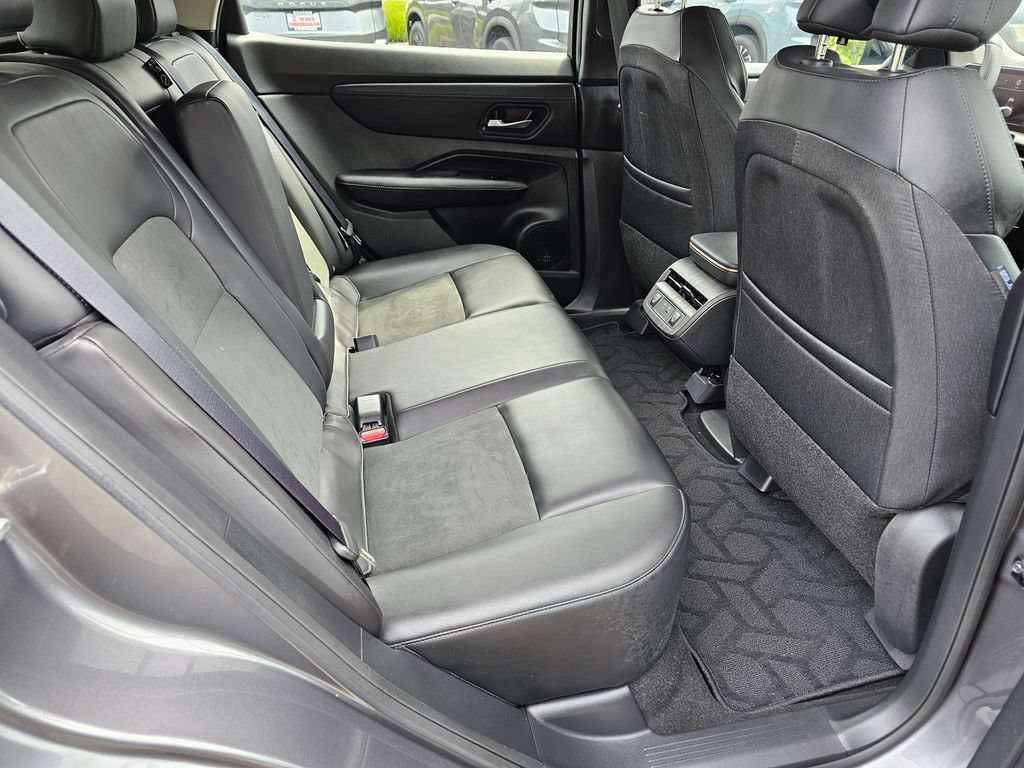 Used 2023 Nissan Ariya FWD image 15