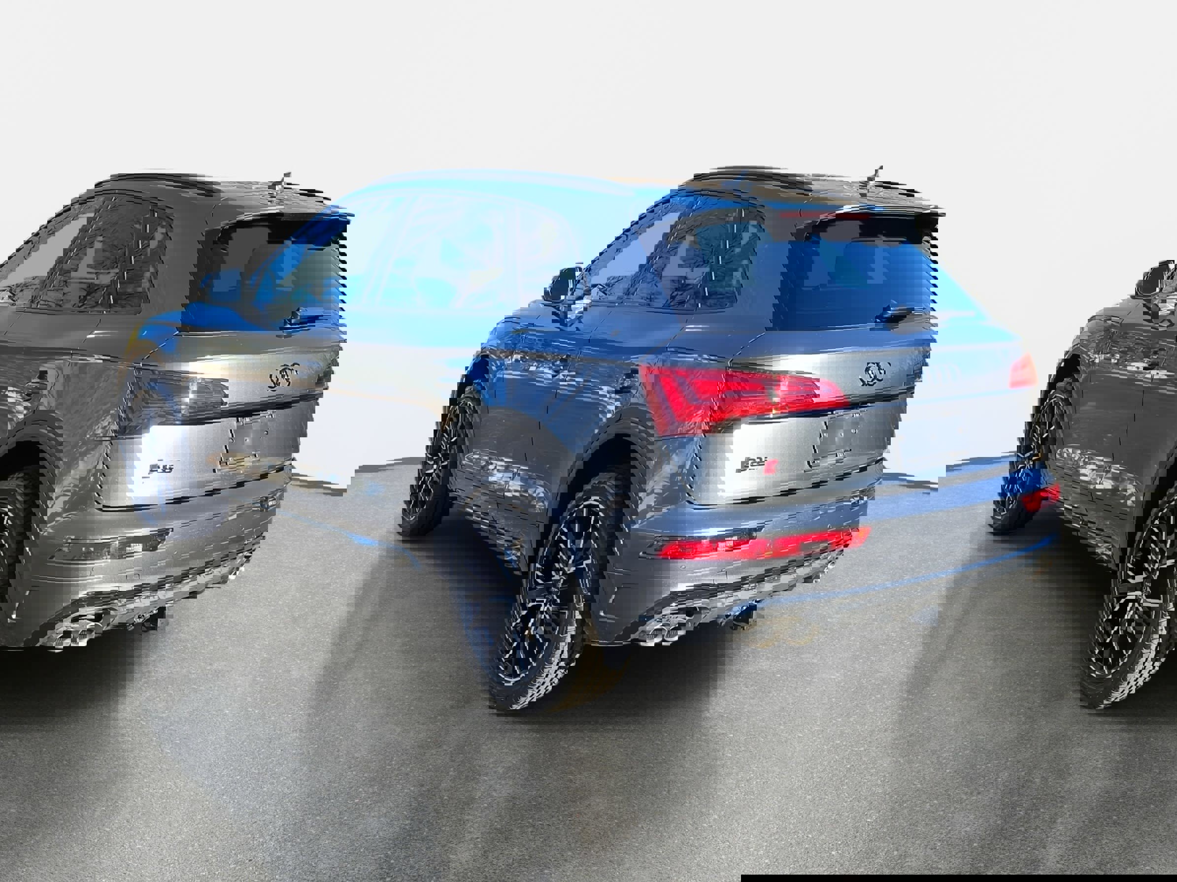 Used 2023 Audi SQ5 Premium Plus w/ Premium Plus Package image 7