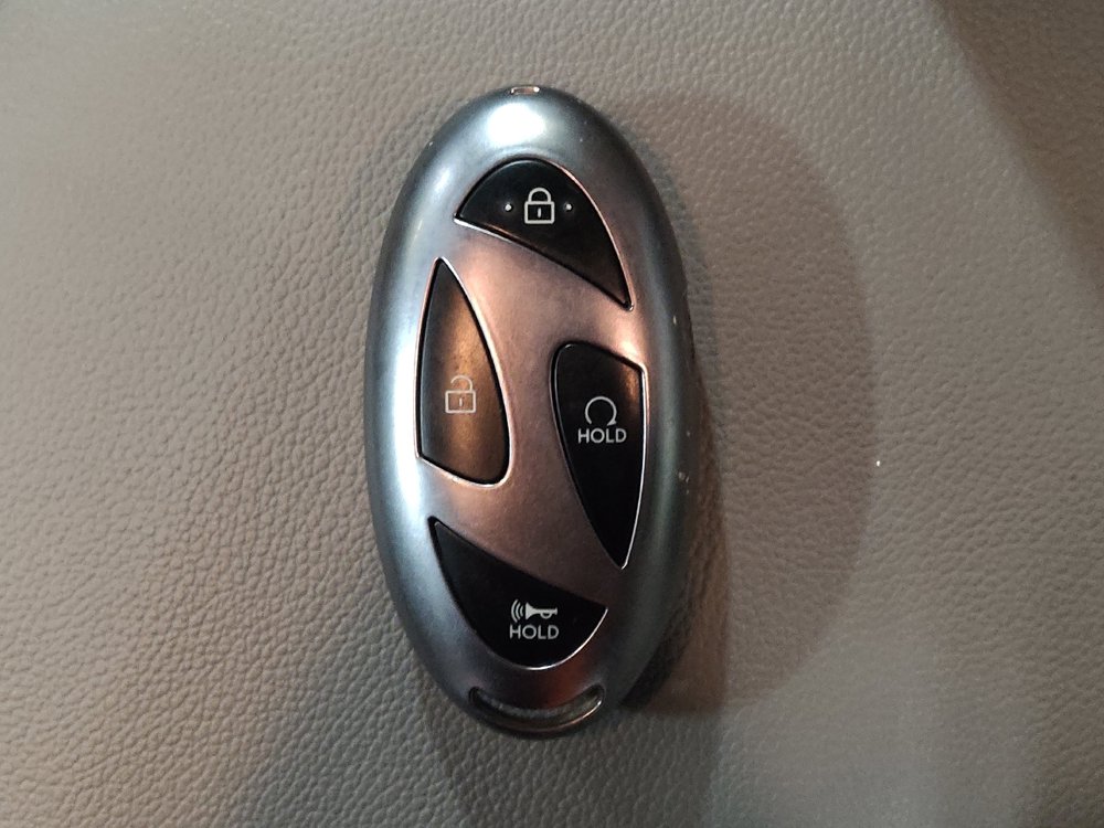 Used 2025 Hyundai Elantra SEL FWD image 32