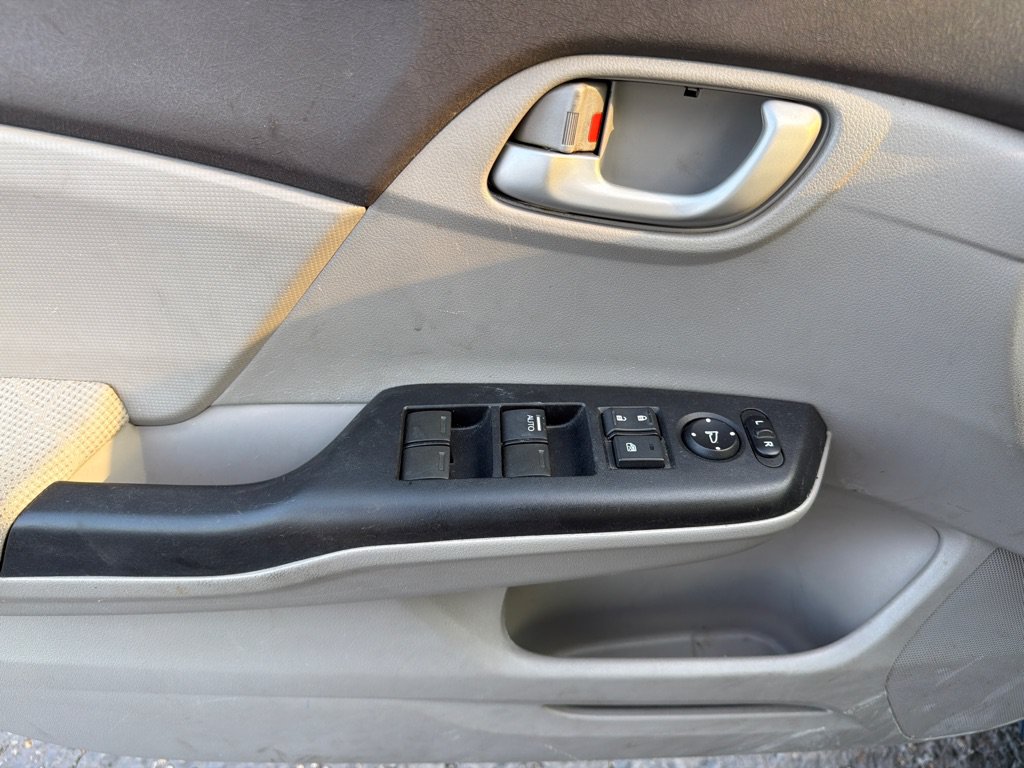 Used 2012 Honda Civic LX image 12