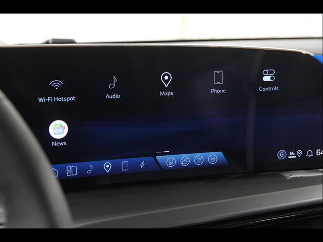 New 2026 Cadillac Vistiq Premium Luxury w/ LPO, Floor Liner Package AWD/4WD image 11