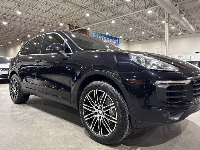 Used 2015 Porsche Cayenne S image 22