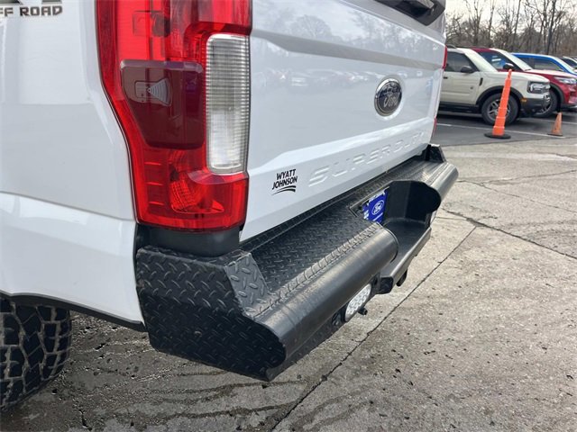 Used 2017 Ford F250 Lariat w/ Lariat Ultimate Package image 10