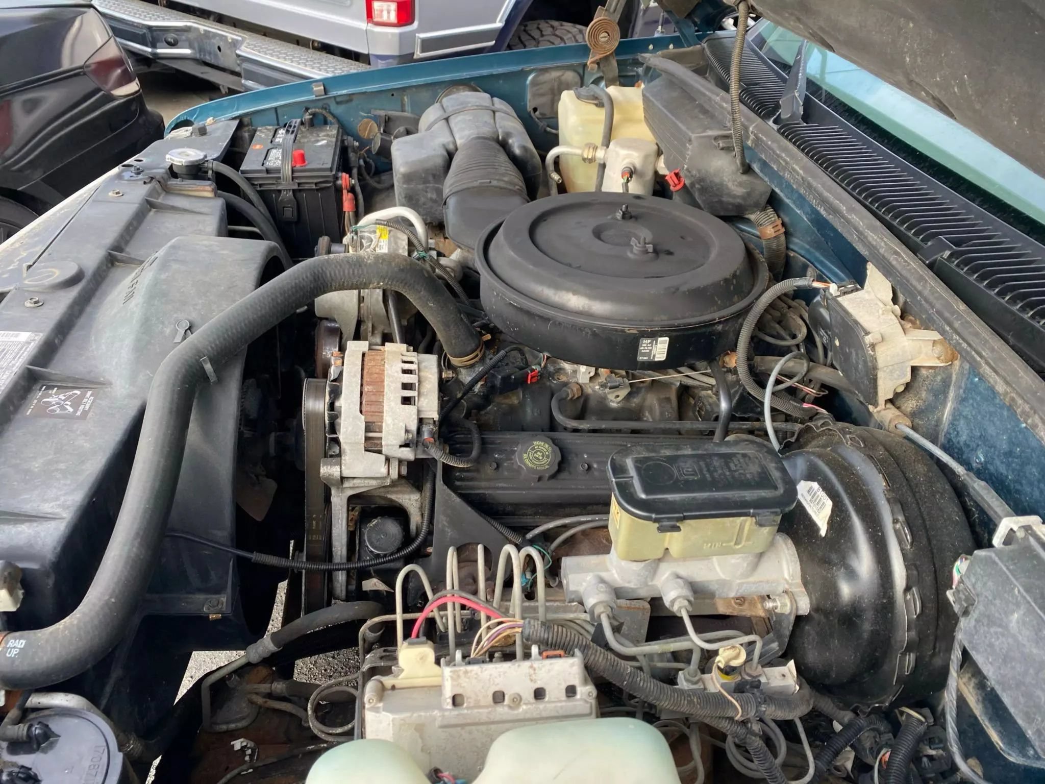 Used 1994 Chevrolet Suburban 2WD image 9