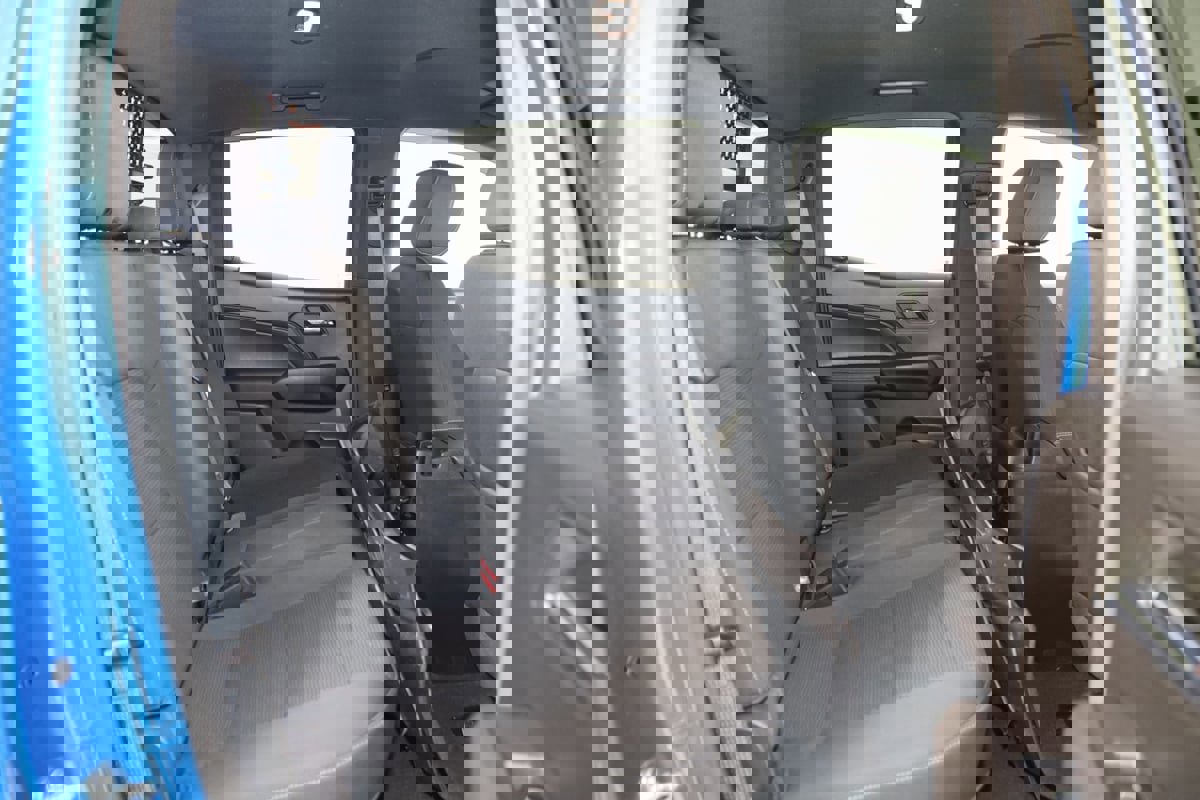 Used 2023 GMC Canyon Elevation w/ Convenience Package image 12