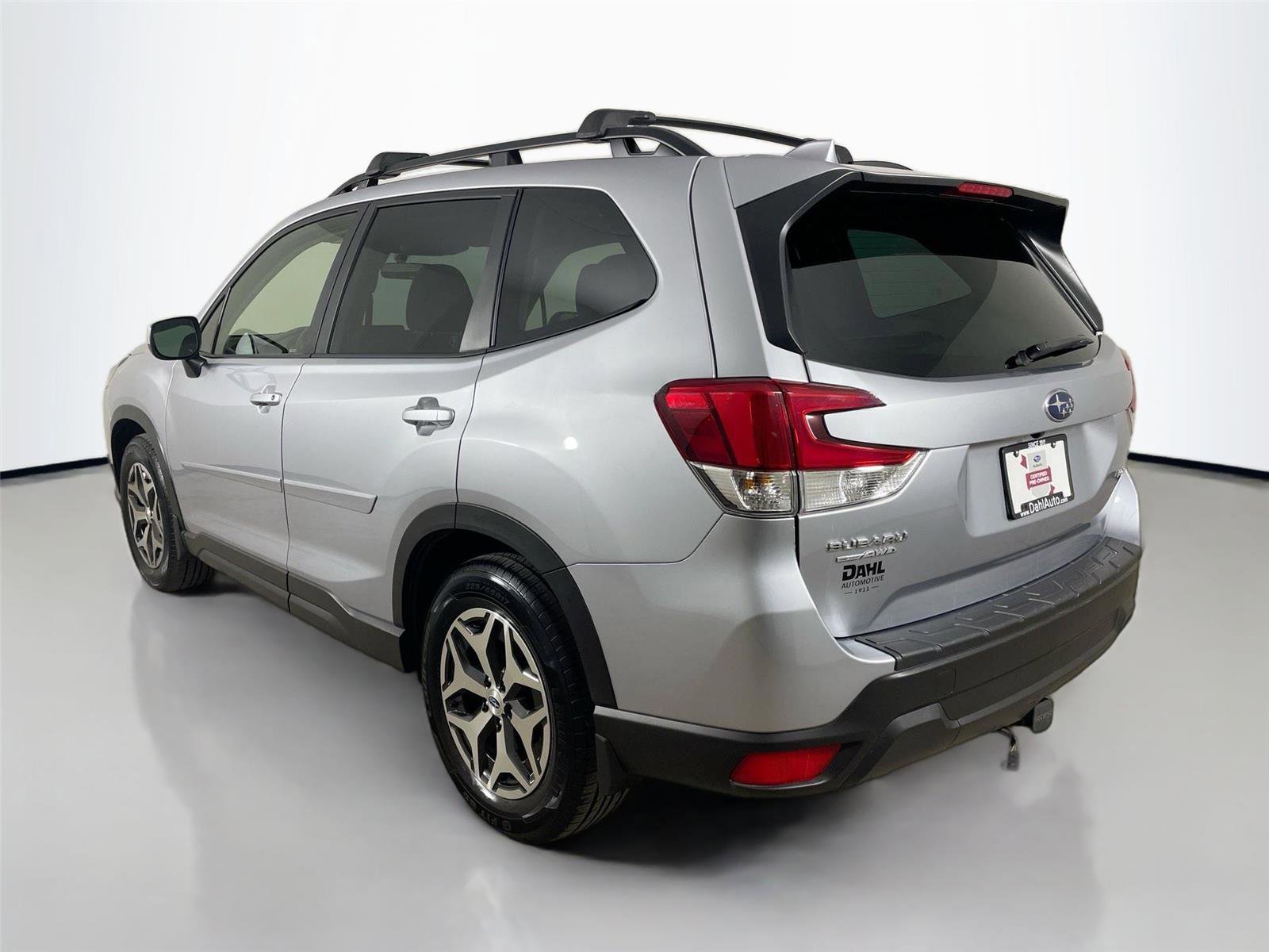 Used 2023 Subaru Forester Premium AWD/4WD image 10