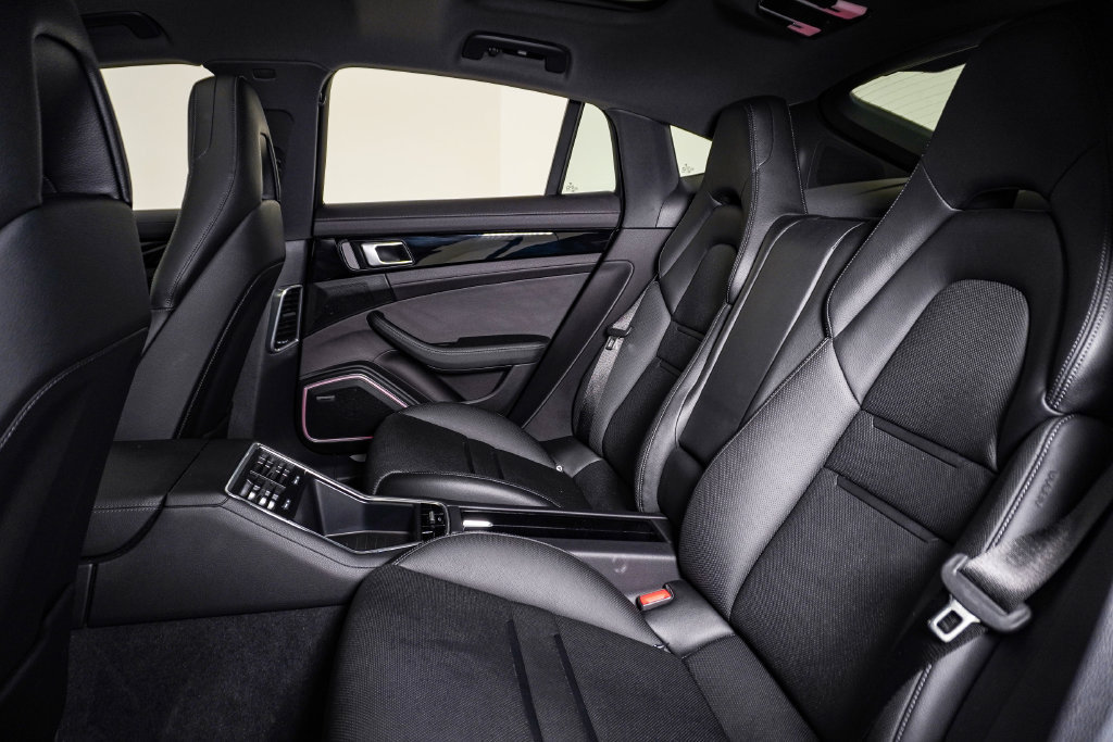 Certified 2023 Porsche Panamera 4 AWD/4WD image 17