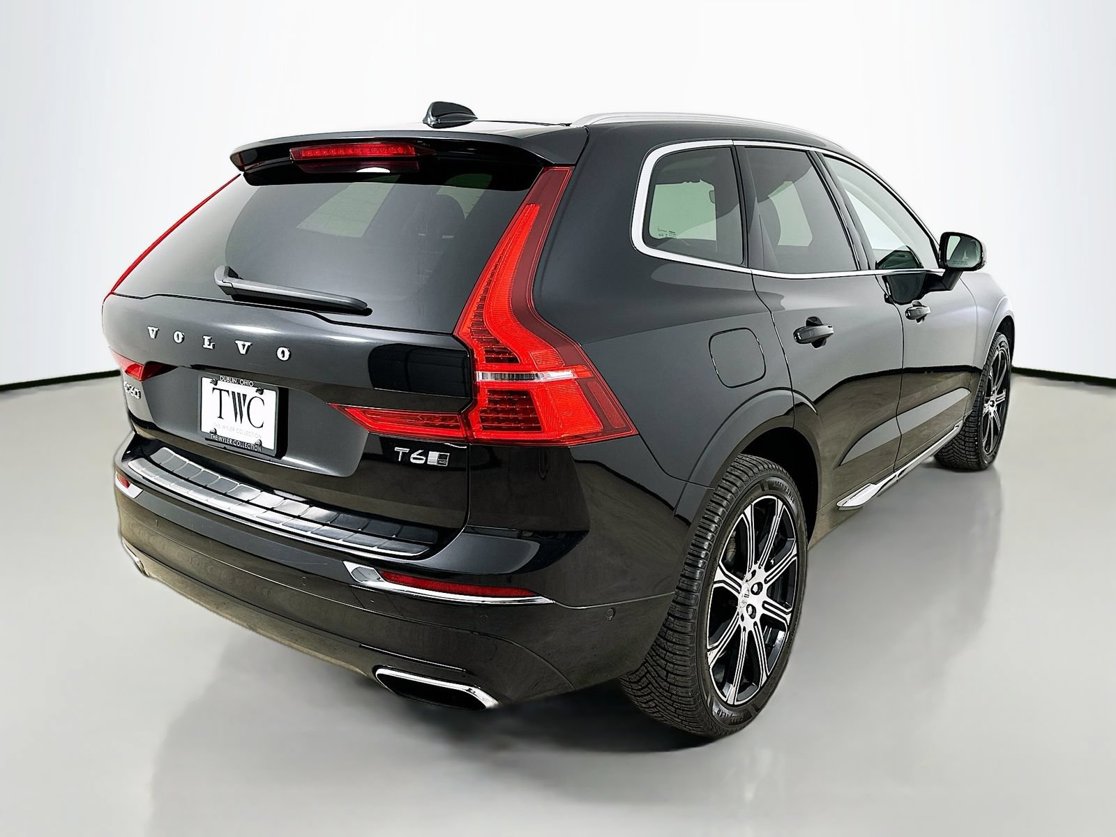 Used 2019 Volvo XC60 T6 Inscription w/ Protection Package Premier AWD/4WD image 5